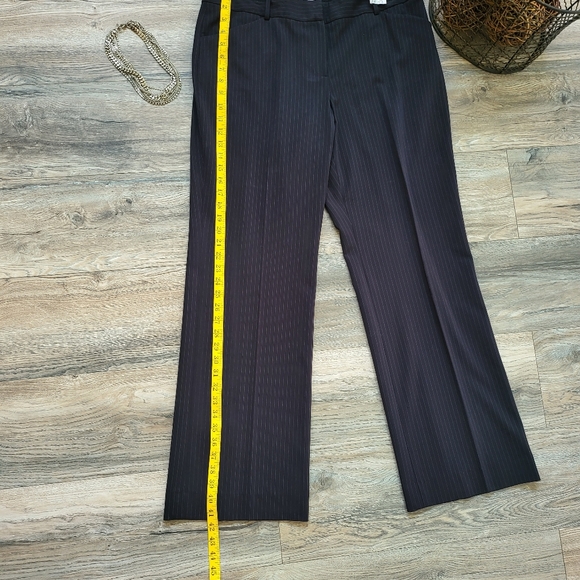 Tahari Pants - Picture 11 of 15